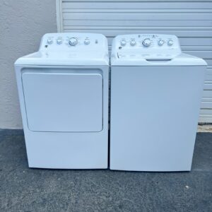 GE Washer and Dryer Set.