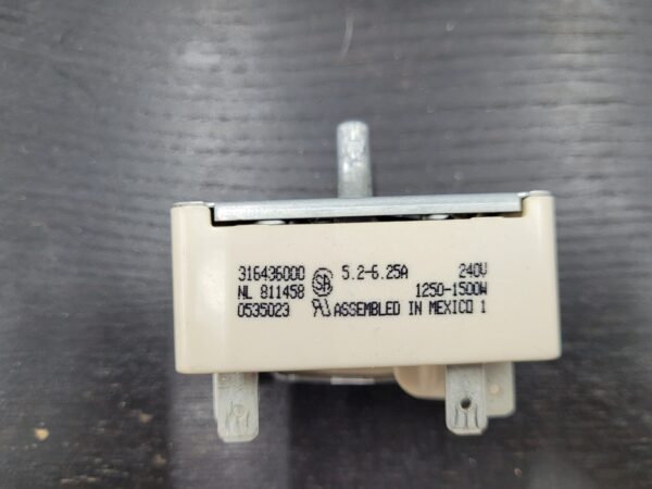 Kenmore-Range-Small-Surface-Element-Control-Switch-316436000