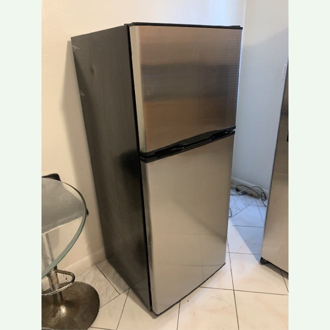 Avanti Mini Refrigerator