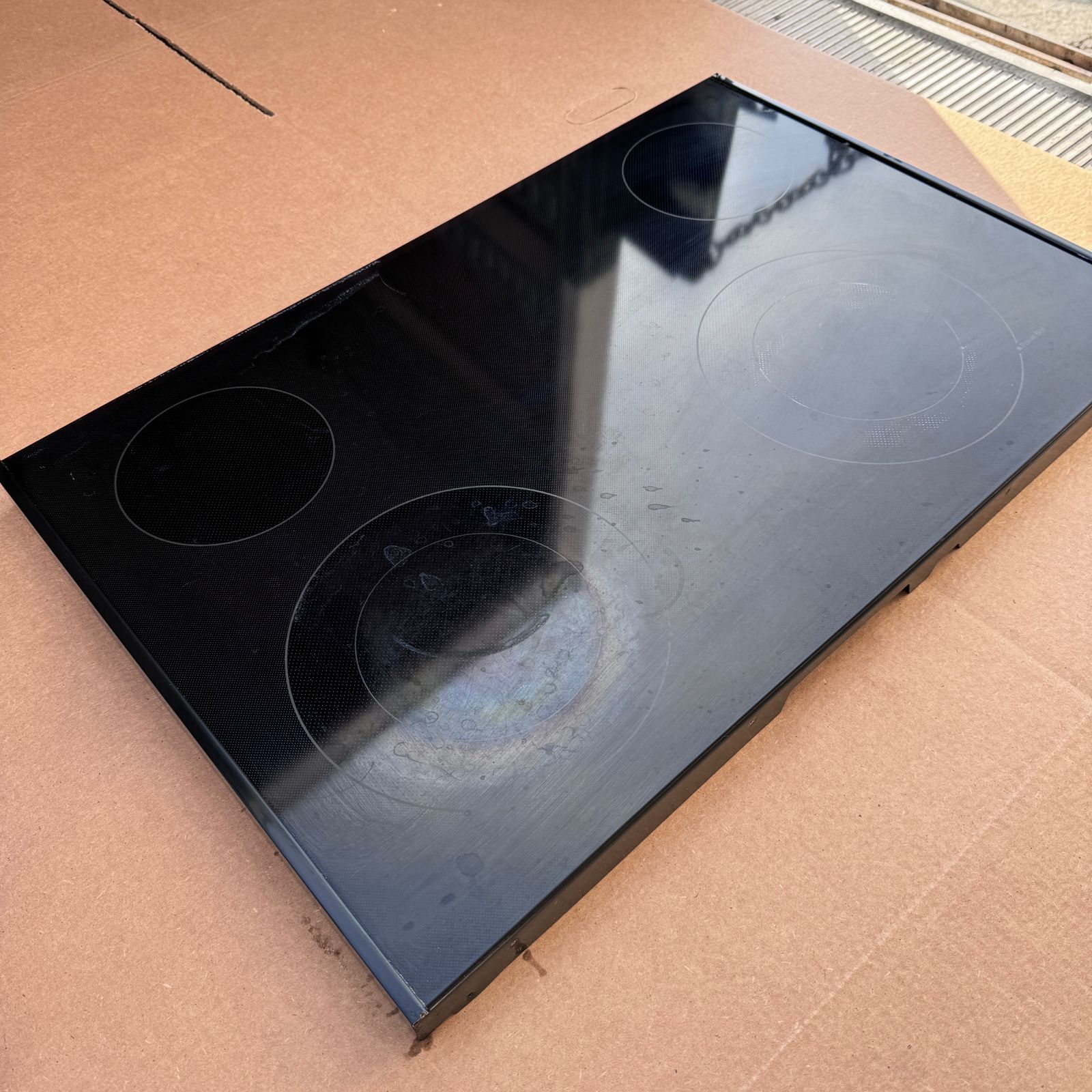 GE Range Main Top (Black) WB62X45231