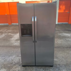 Frigidaire Stainless Steel Fridge. 100% FULLY WORKING!