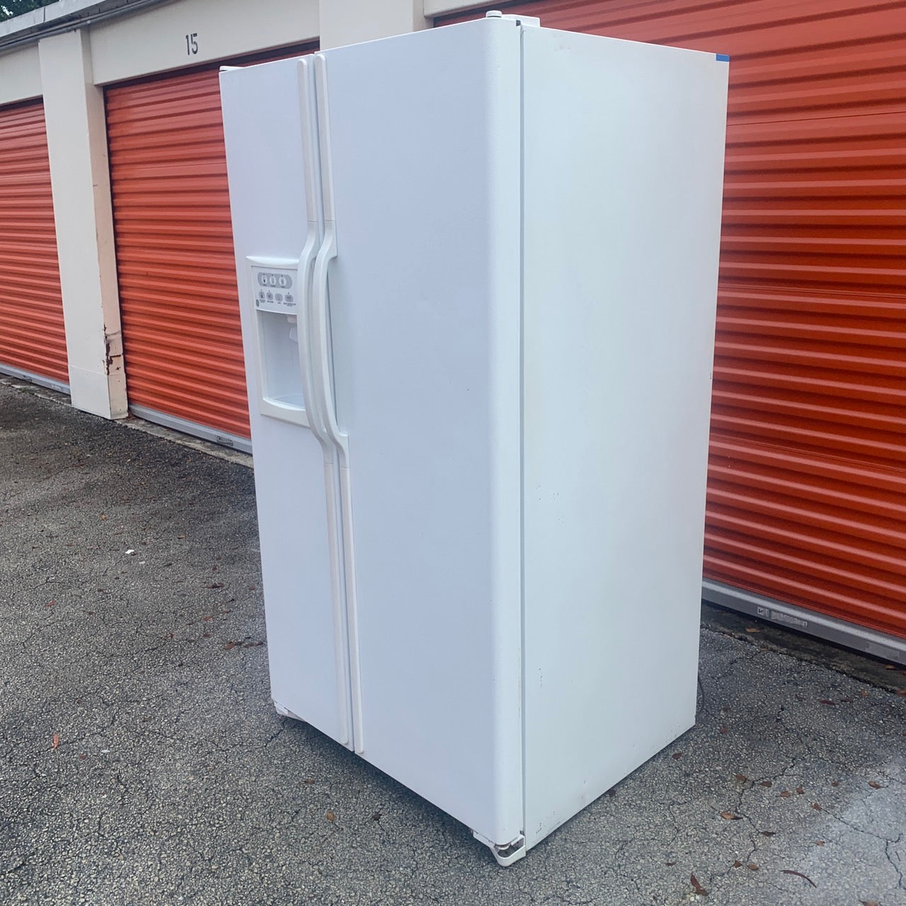 GE Side by Side Refrigerator