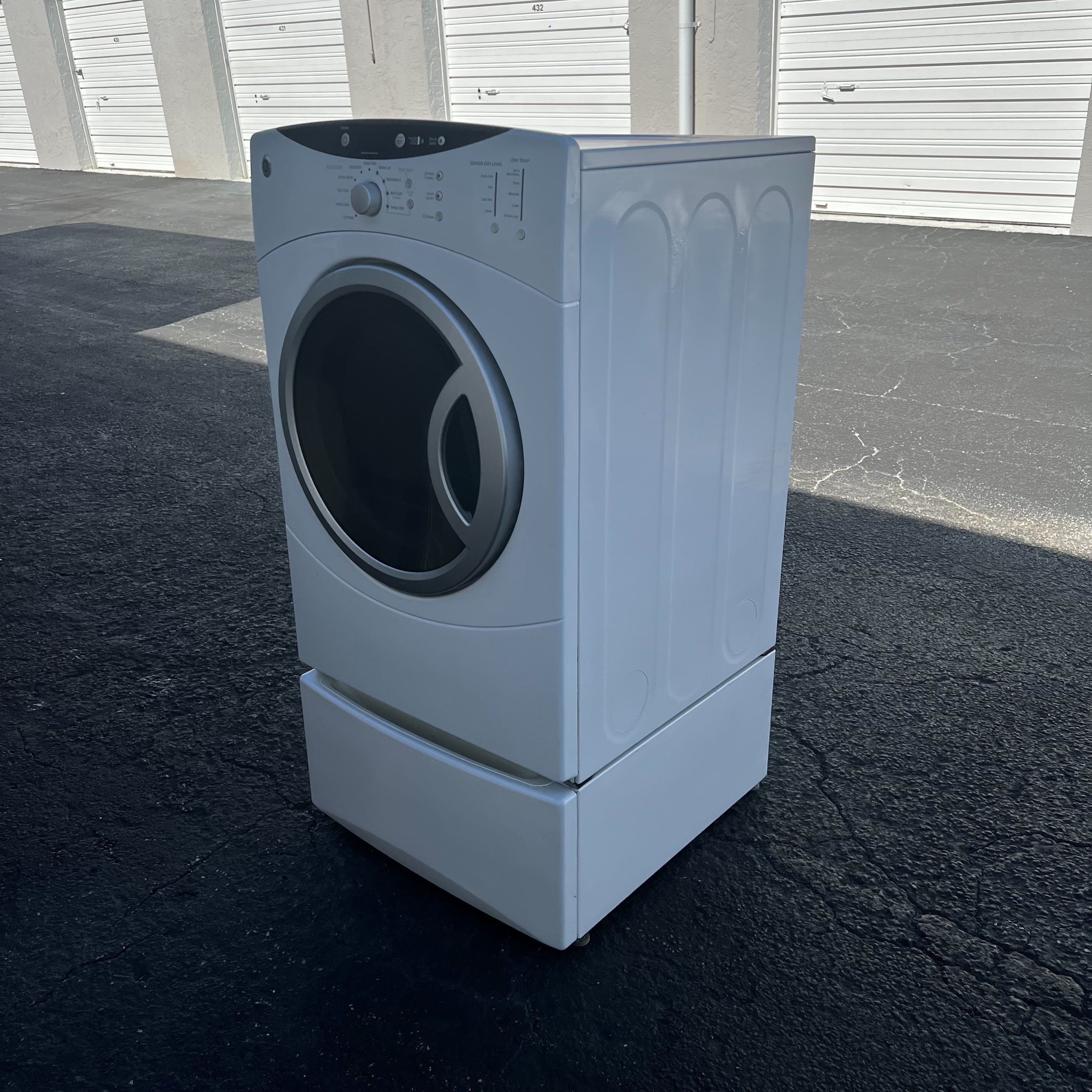 GE Electric Dryer Front Load with Pedestal