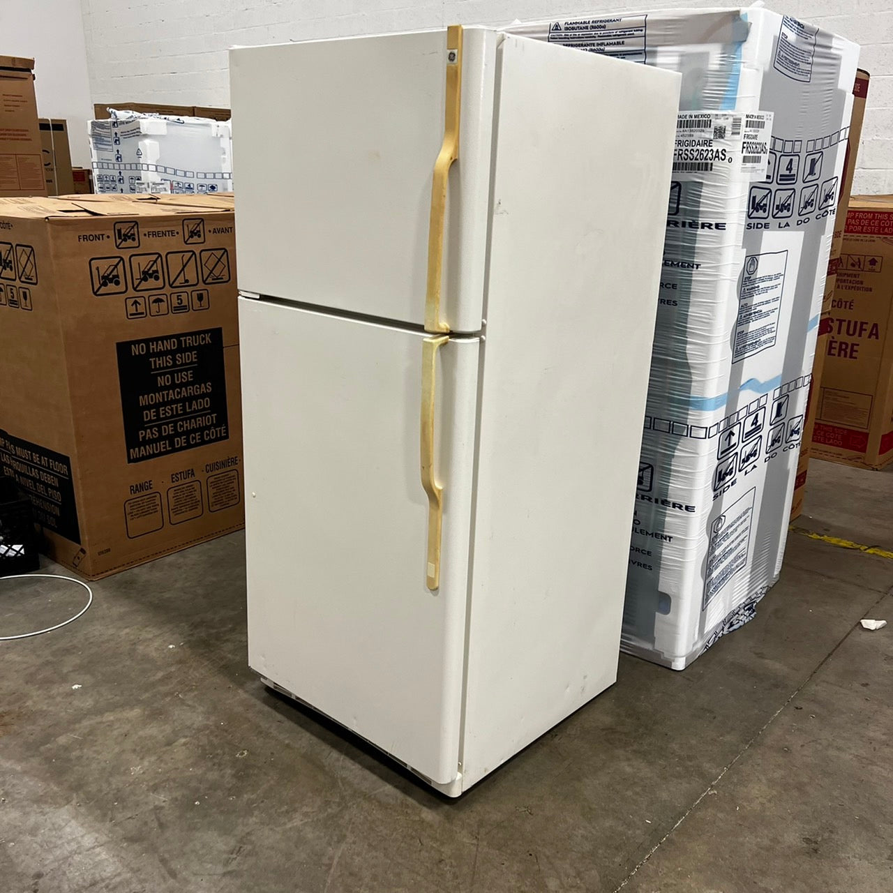 GE Top and Bottom Refrigerator