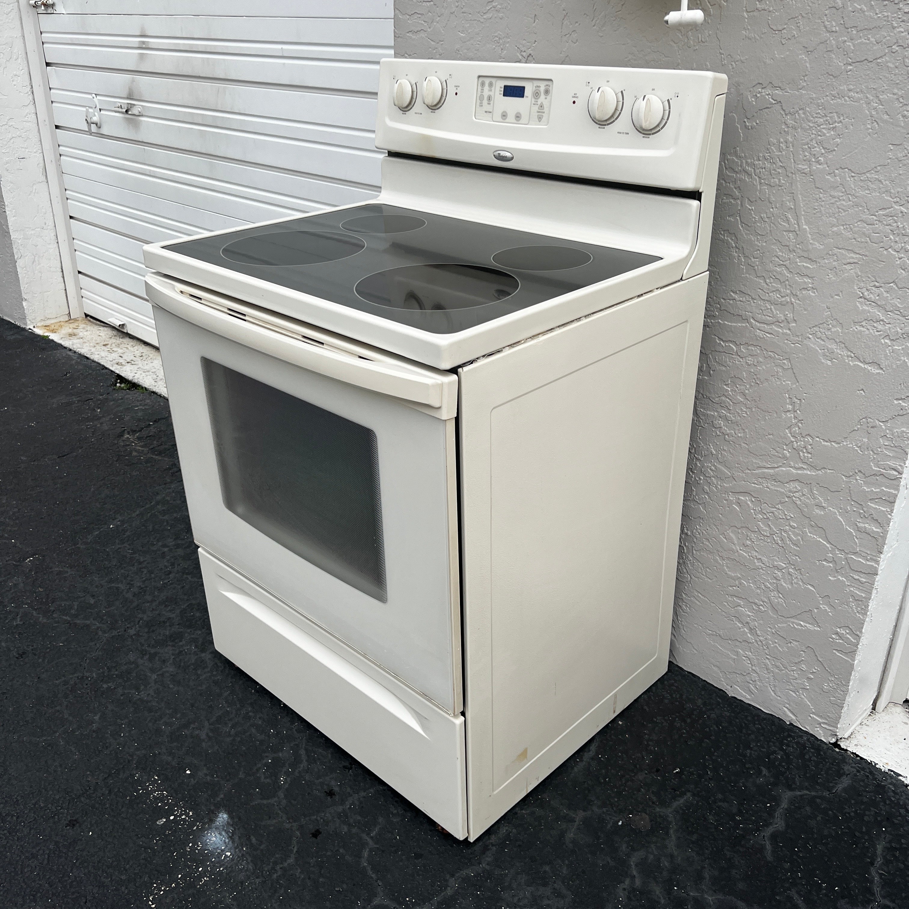 Whirlpool Electric Stove