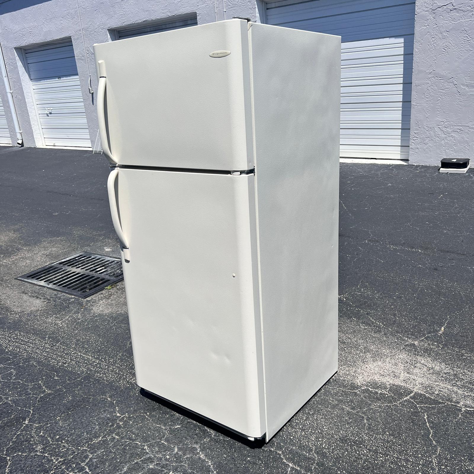 Frigidaire Top and Bottom Refrigerator