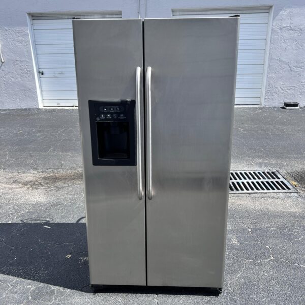 GE Stainless Steel Fridge