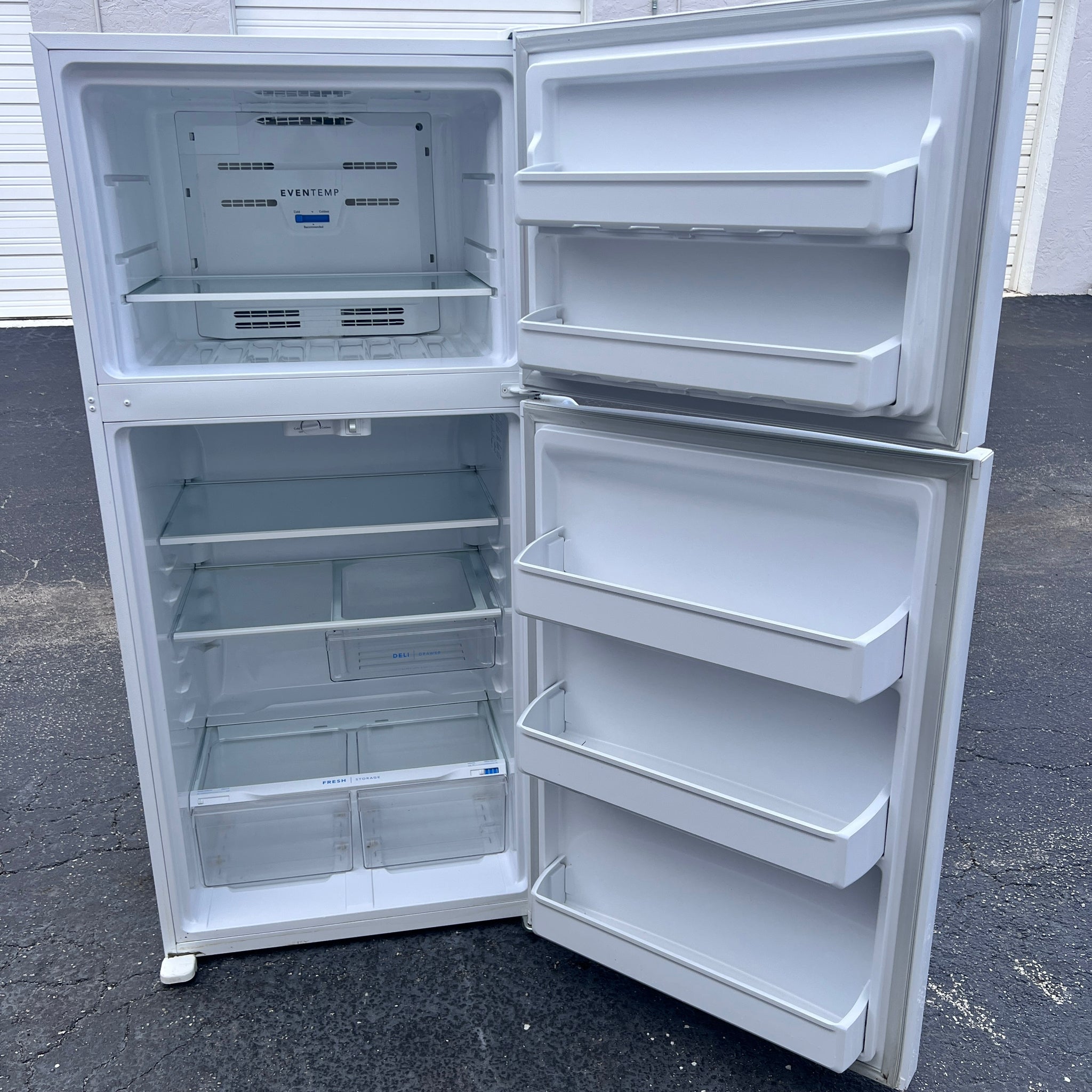 Frigidaire Top and Bottom Refrigerator