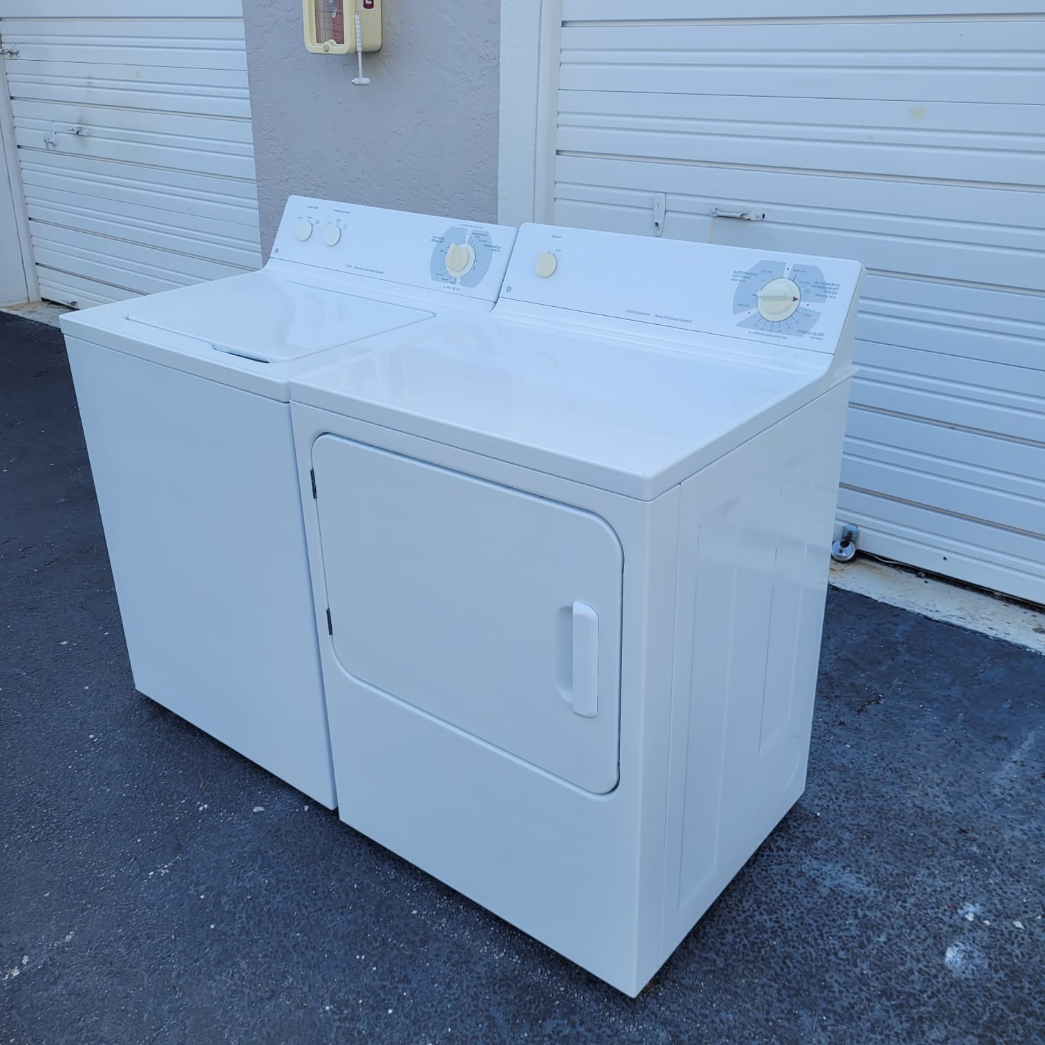 GE Washer and Dryer Set