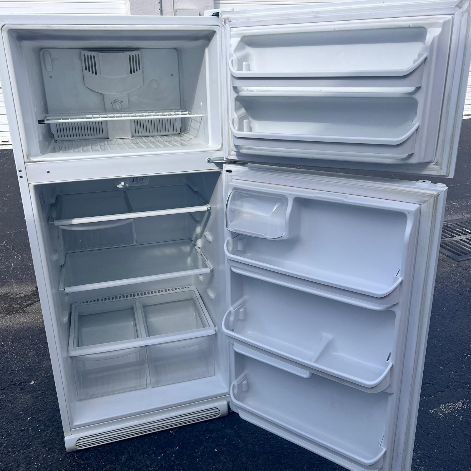 Frigidaire Top and Bottom Refrigerator