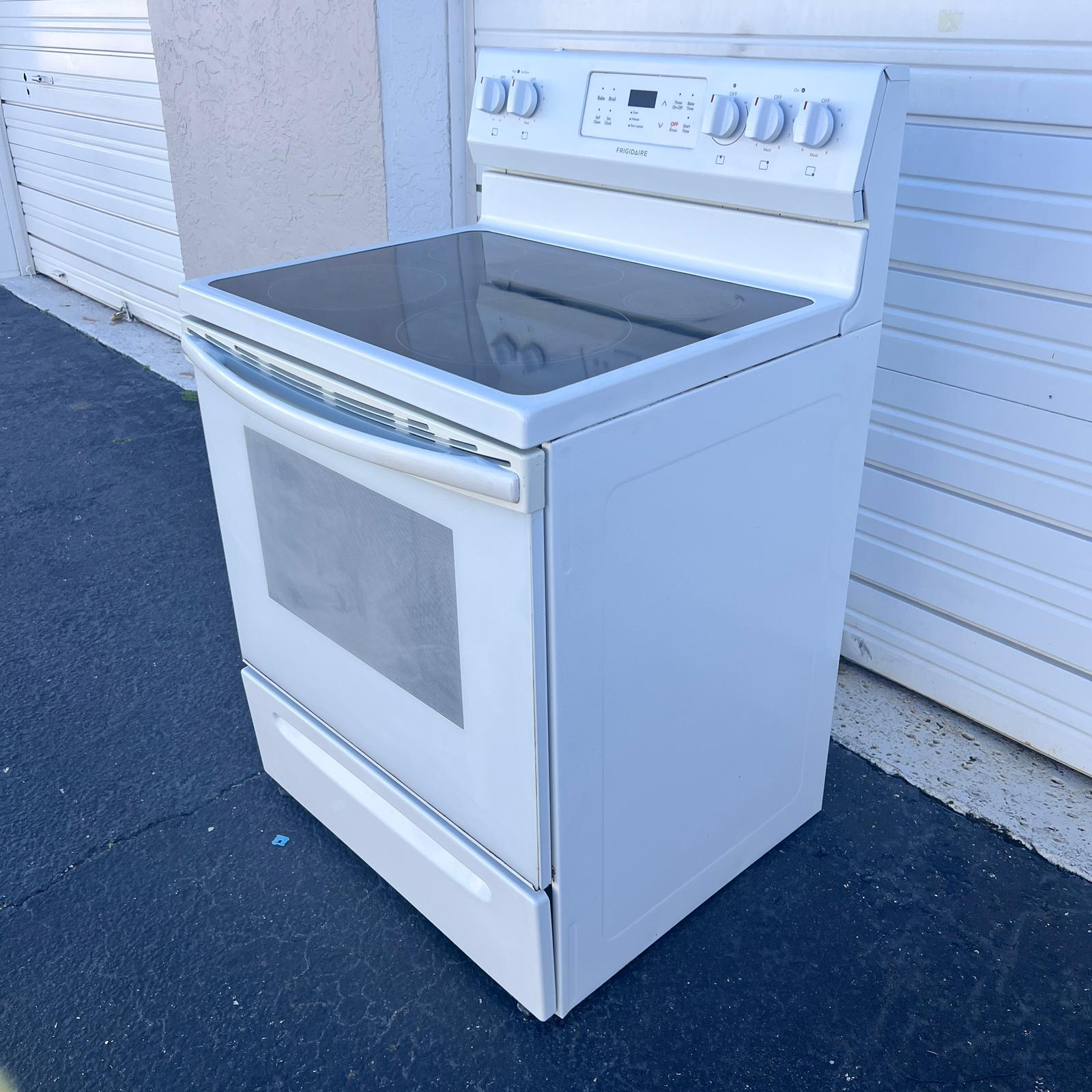 Frigidaire Electric Stove