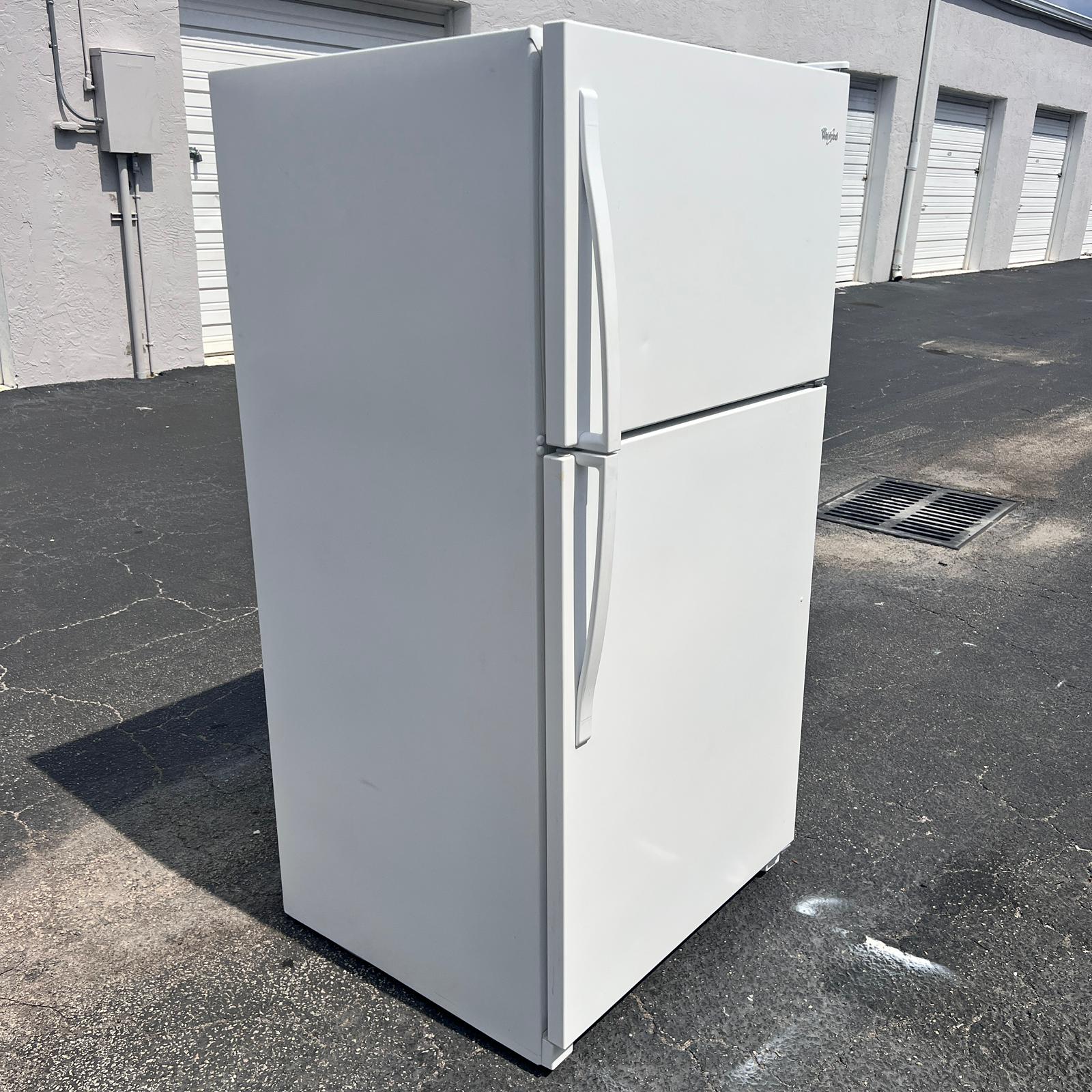 Whirlpool Top and Bottom Refrigerator