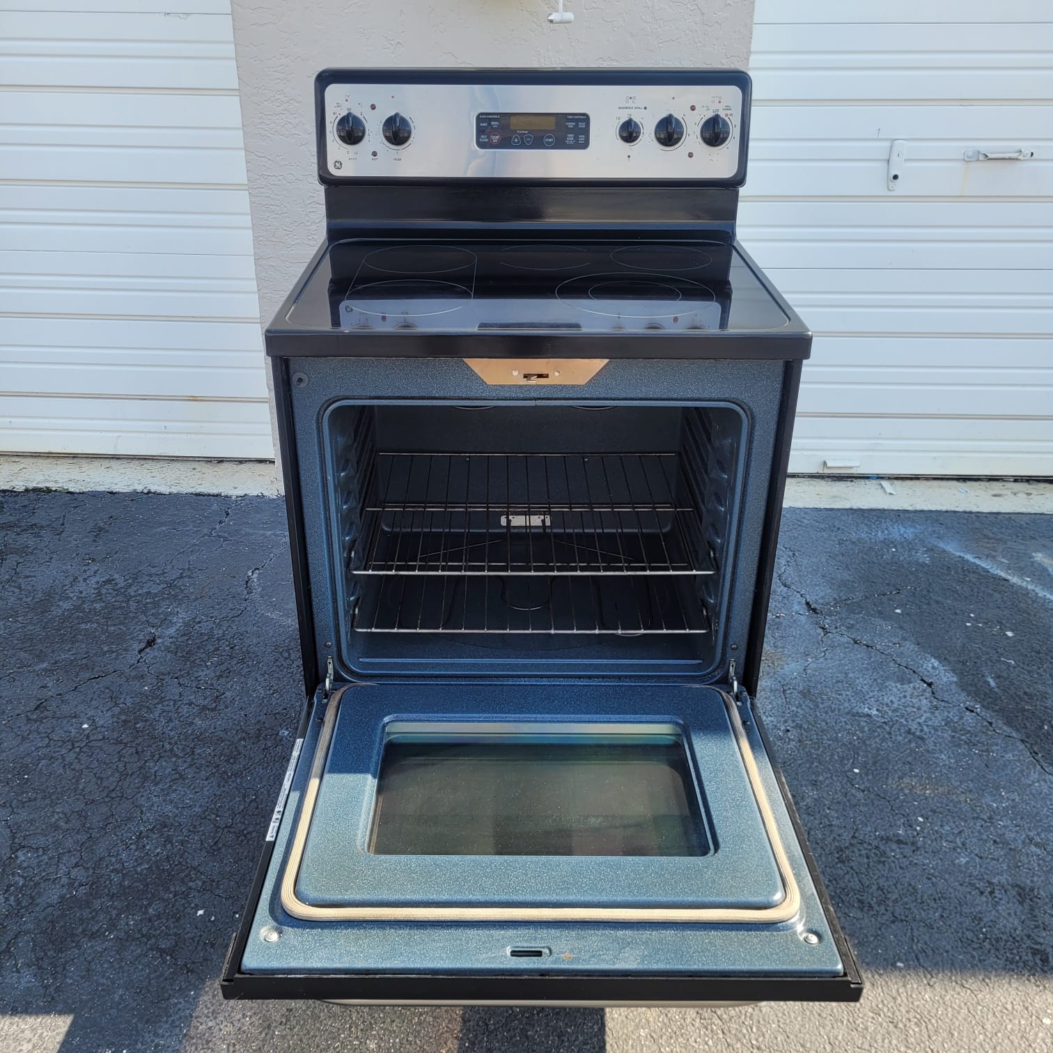 GE Stainless Steel Electric Stove