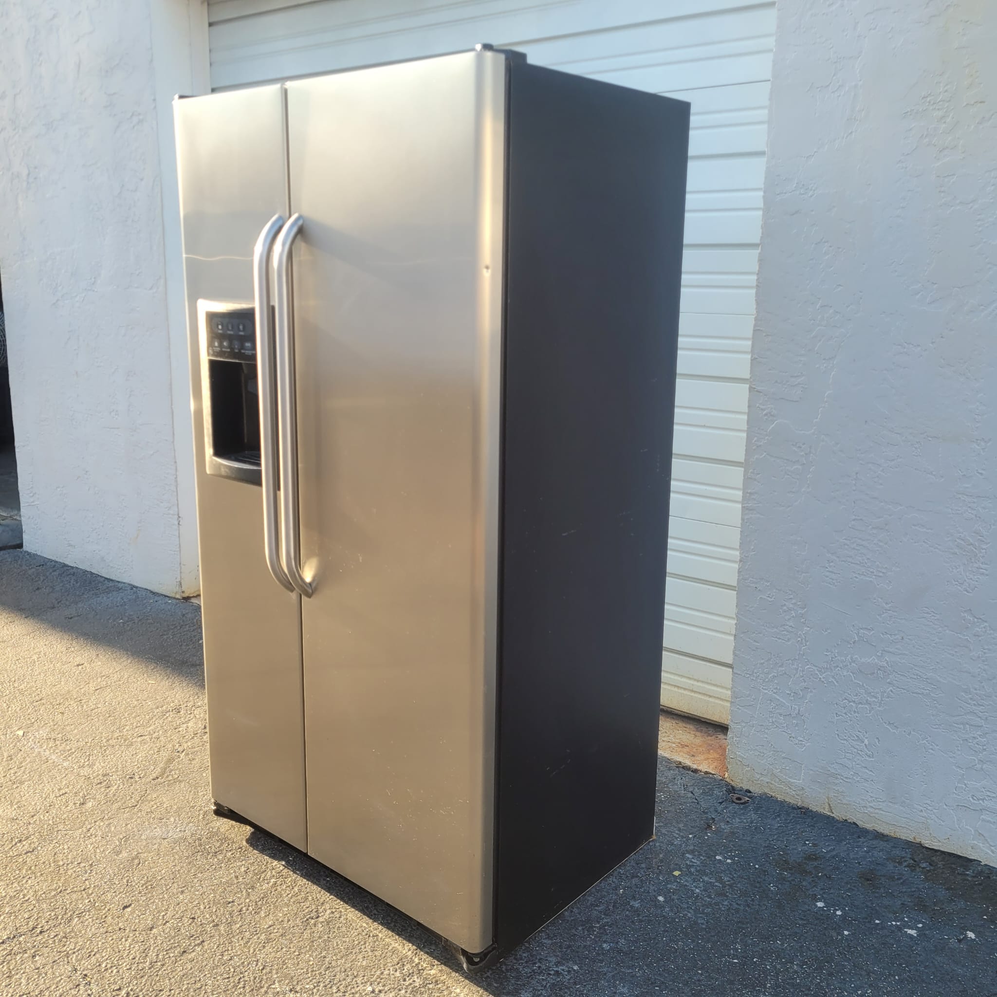 GE Stainless Steel Refrigerator