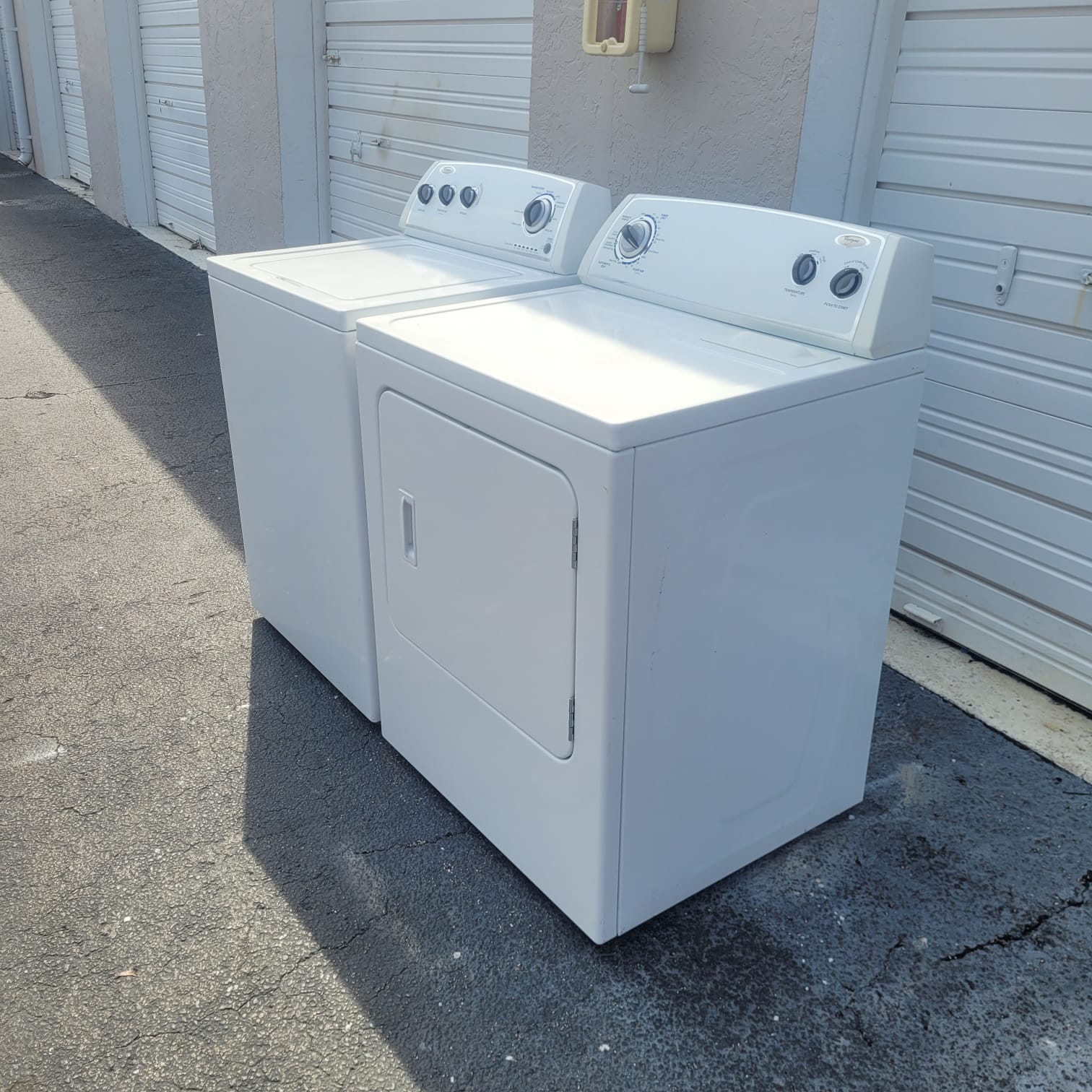 Whirlpool Washer and Dryer Set