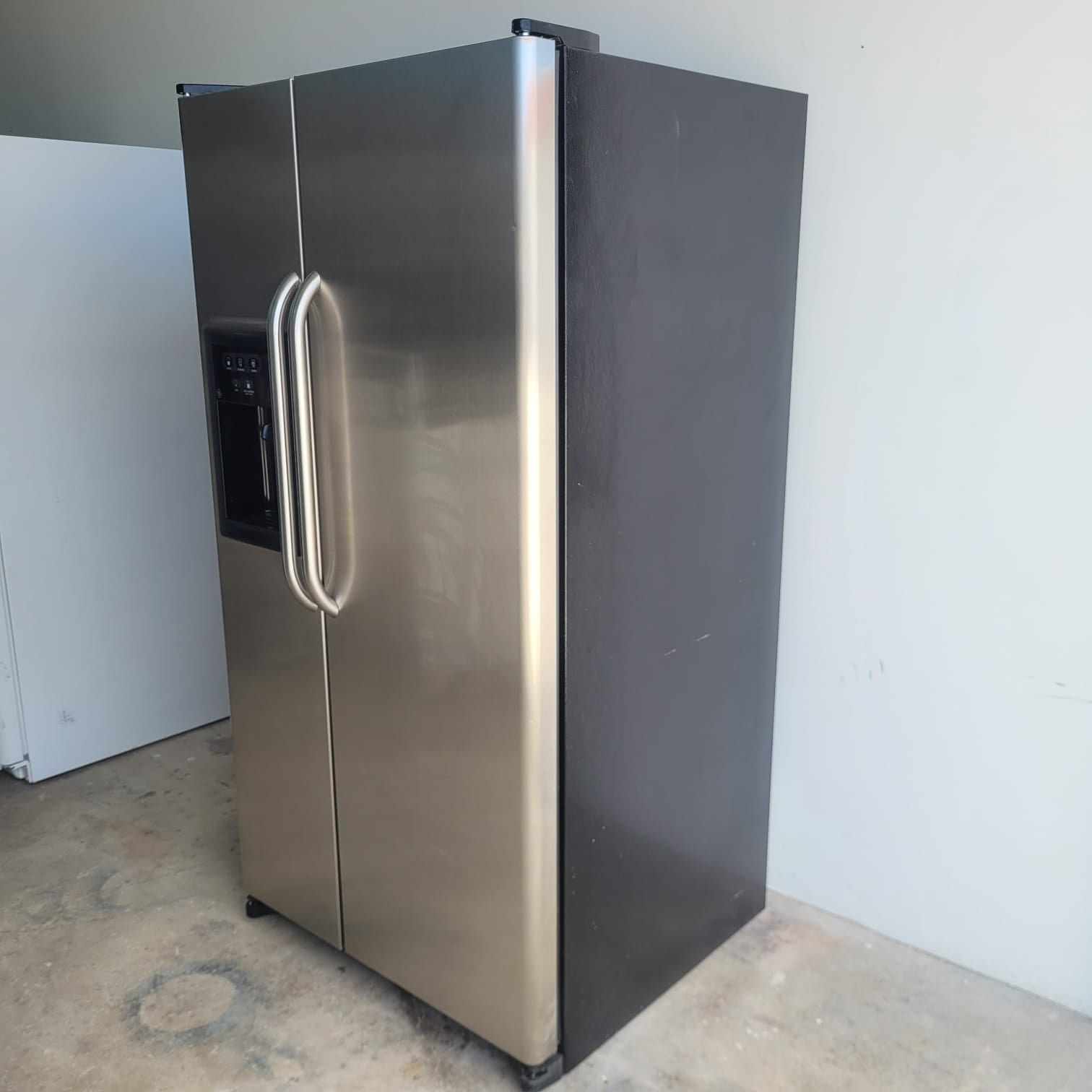 GE Stainless Steel Refrigerator