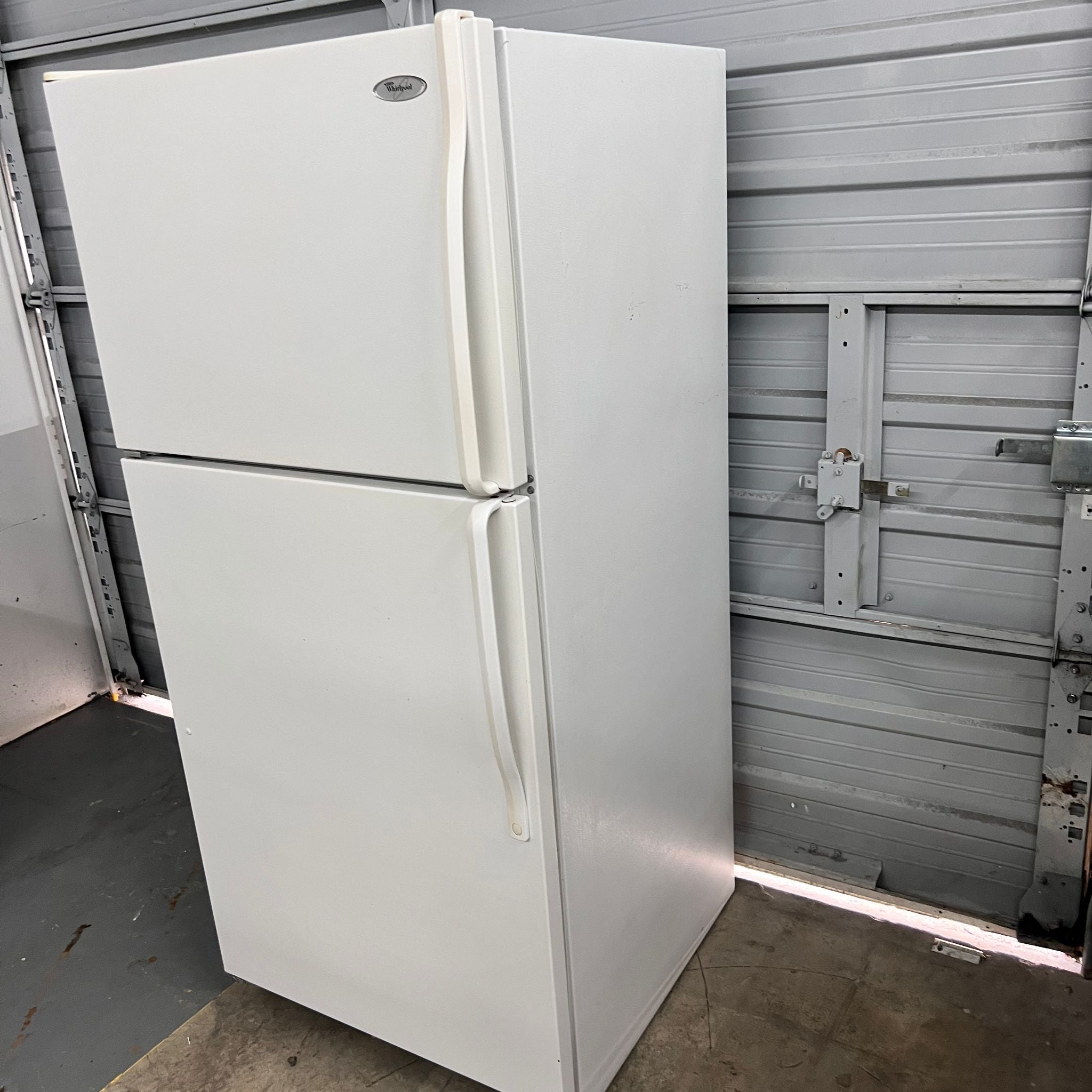 Whirlpool Top and Bottom Refrigerator