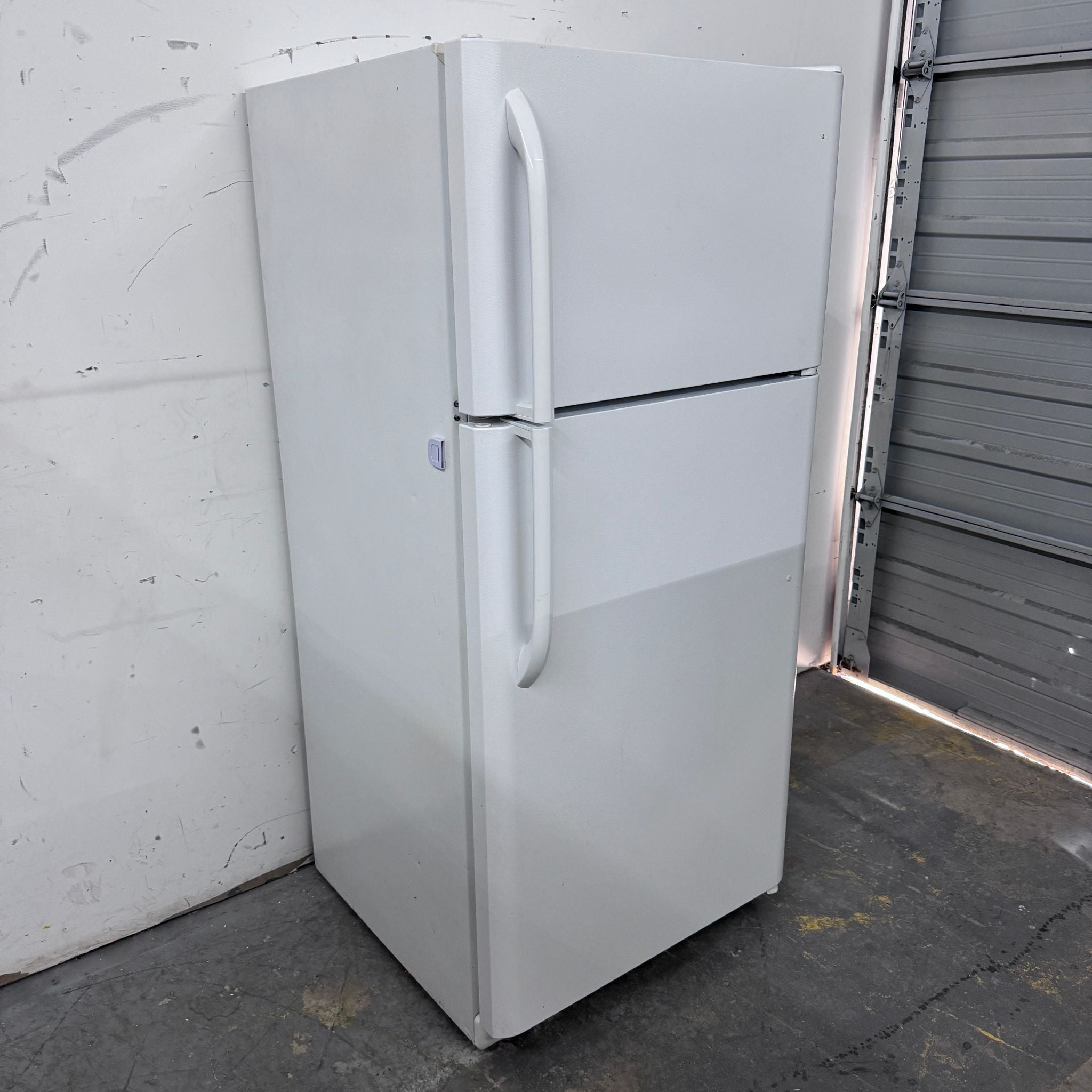 Frigidaire Top and Bottom Refrigerator