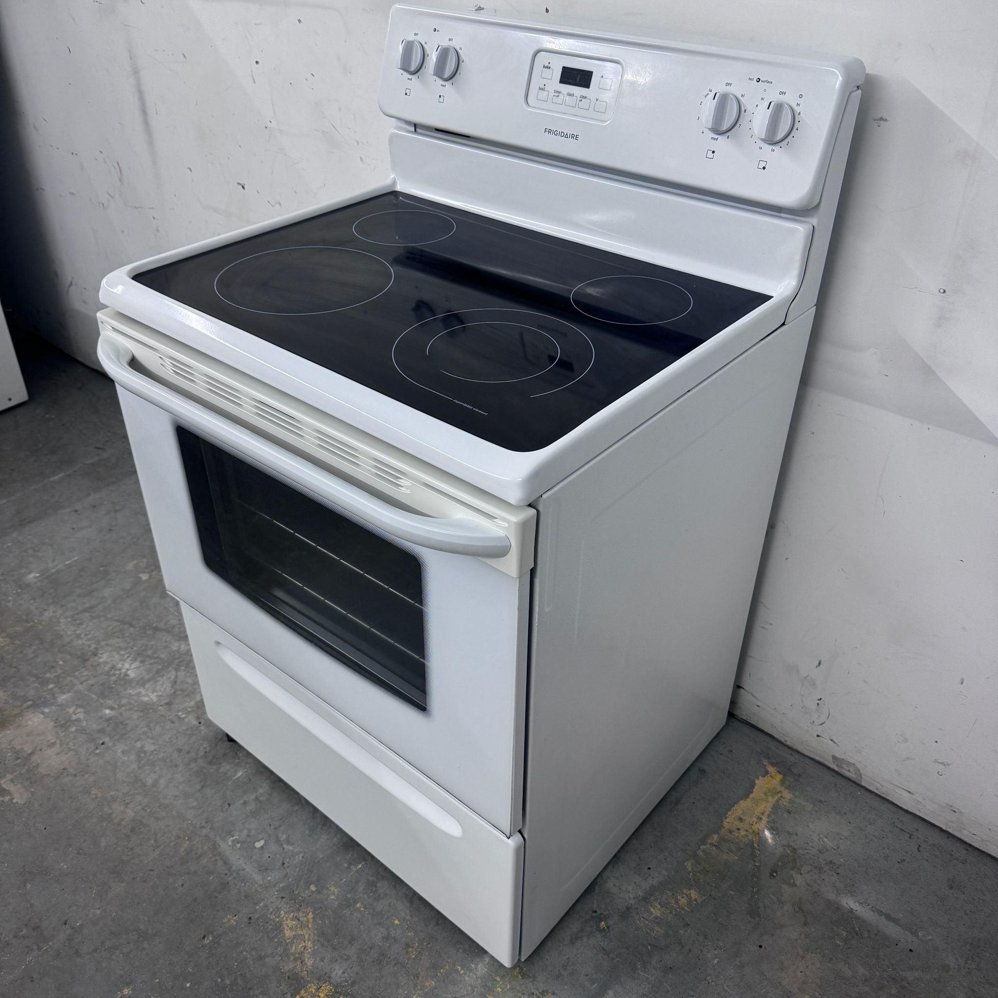 Frigidaire Electric Stove