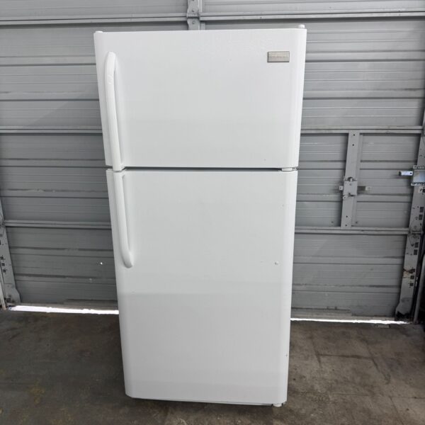 Frigidaire-Top-and-Bottom-Refrigerator