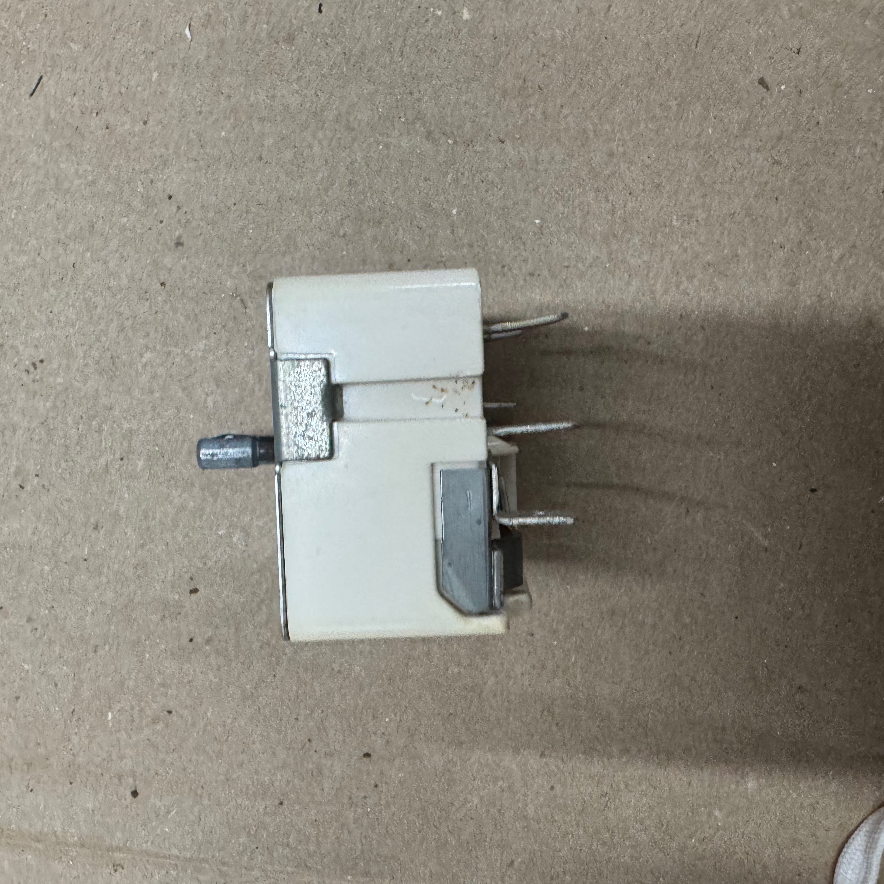 Whirlpool Range Oven Surface Switch  WP3149404 3148951
