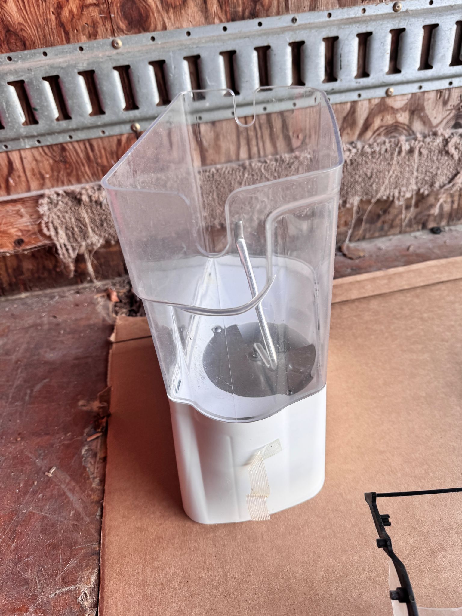 KitchenAid Refrigerator Ice Container (replaces 2198573) WP2317273