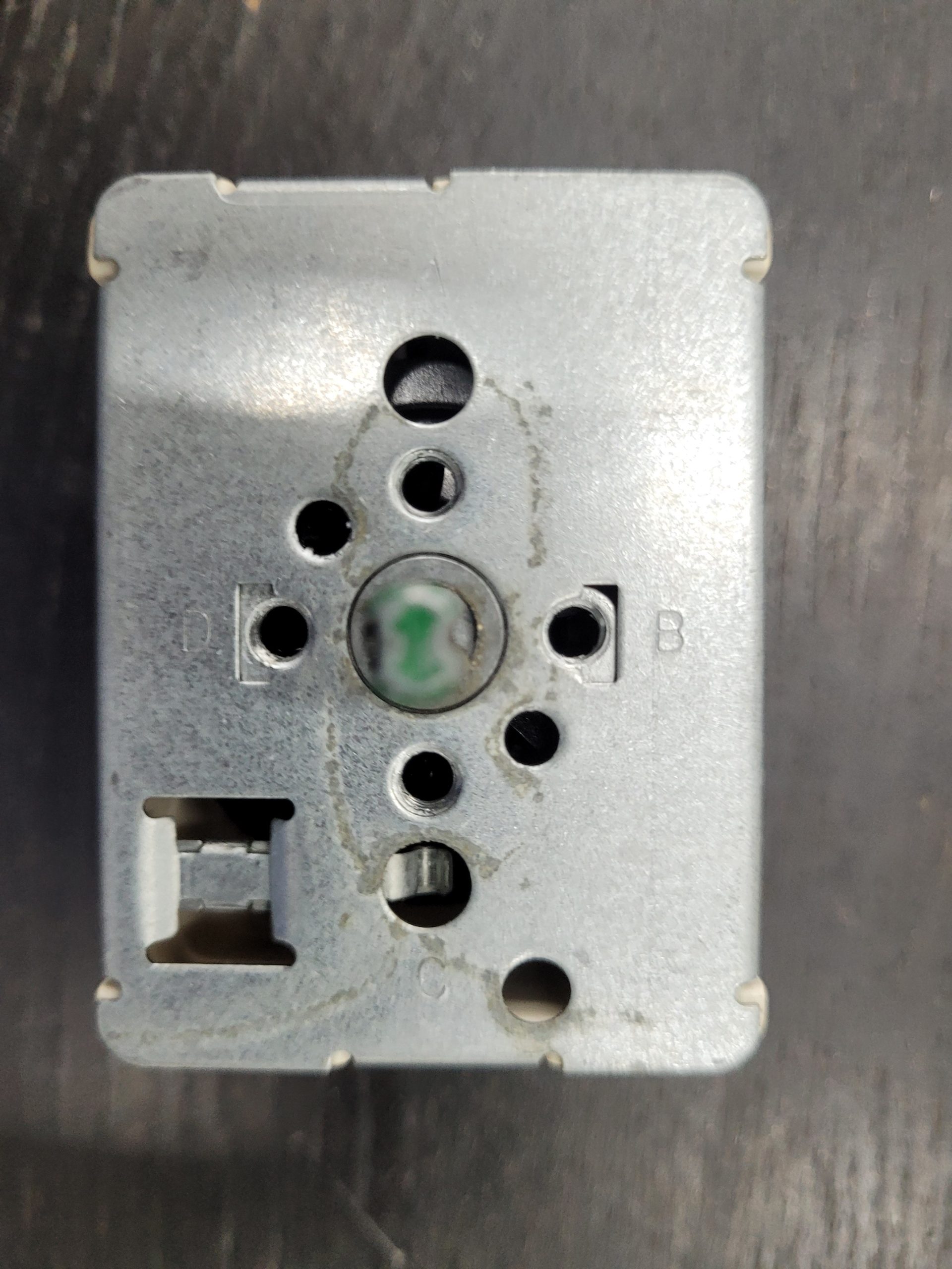 Whirlpool Range Burner Infinite Control Switch 3148953 PS336886 AP3029710